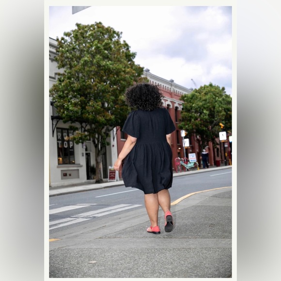 Mini Agnes Dress in Black Woven from Shelter Clothing (slow fashion) Rudy Jude - Picture 5 of 8